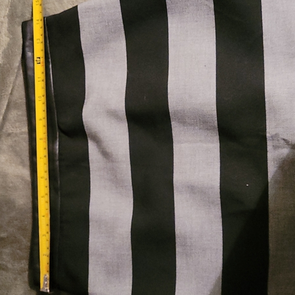 Banana Republic Grey Black Striped Skirt 4 - Picture 4 of 7